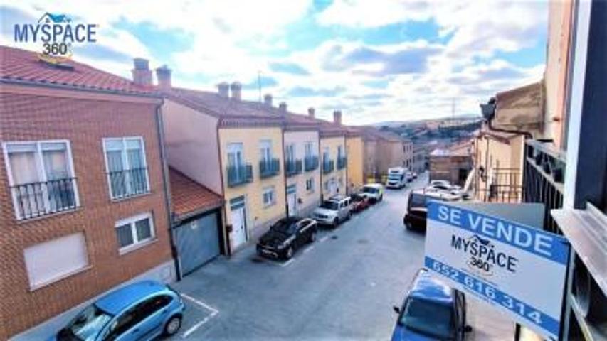 Piso en venta en Ávila, Murallas photo 0
