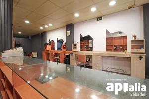Local comercial en venta en Barberà del Vallès, Barbera Centre Vila photo 0