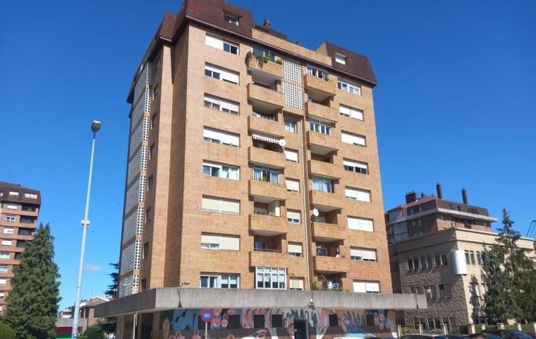 Piso en venta en Torrelavega, Torrelavega photo 0