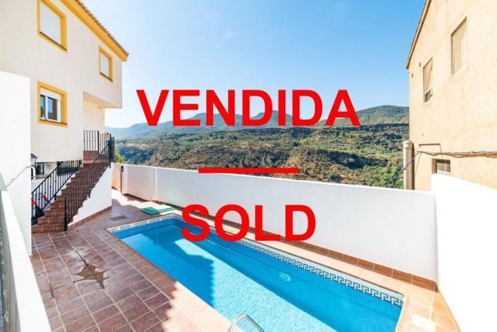 Casa en venta en Albuñuelas, Centro photo 0