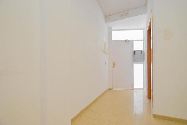 Local comercial en venta en Atarfe, Entrada desde albolote photo 0