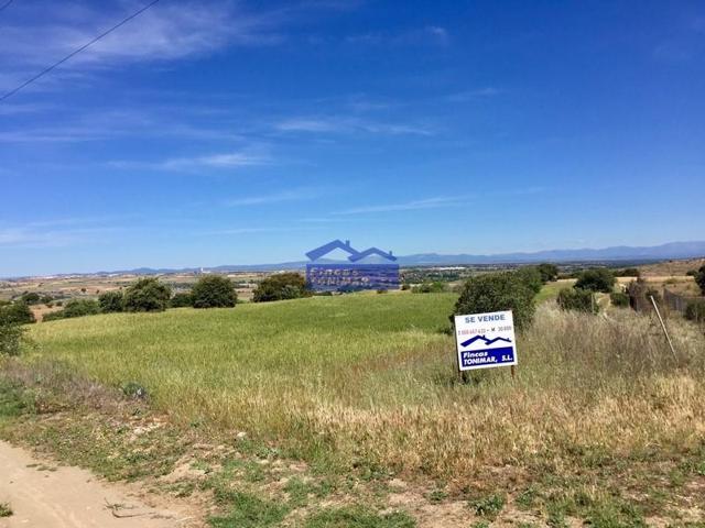 Chalet en venta en Navalcarnero photo 0