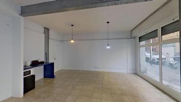 Local comercial en venta en Barcelona, Poble Sec photo 0