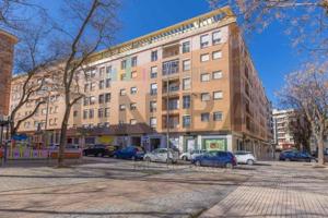 Local comercial en venta en Badajoz, Centro photo 0