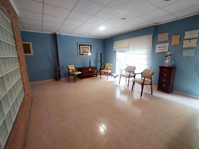 Oficina en venta en Oliva, Oliva pueblo photo 0