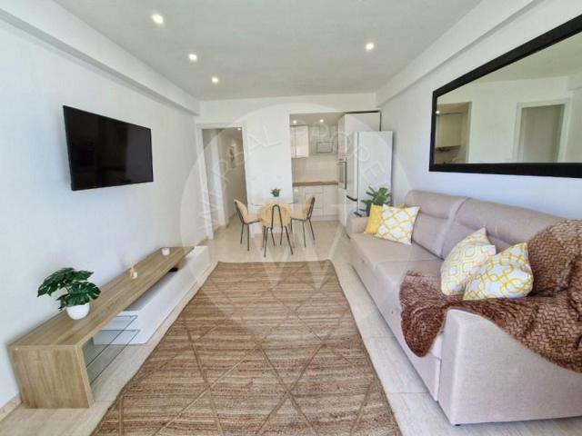 Apartamento en venta en Salou photo 0