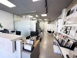 Local comercial en venta en Terrassa, OLIMPICA photo 0