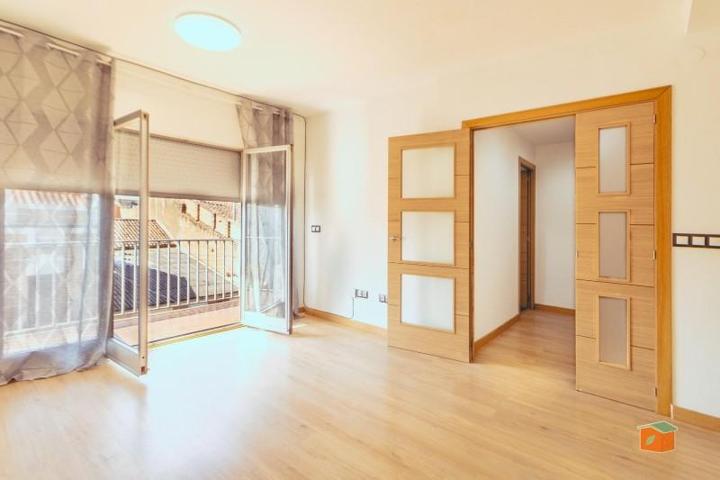 Apartamento en venta en Santa Bárbara, Santa Bàrbara photo 0