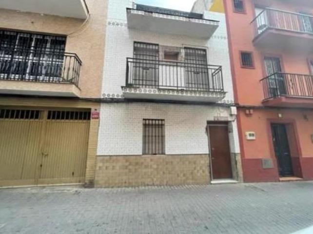 Adosada en venta en Sevilla, La Plata photo 0