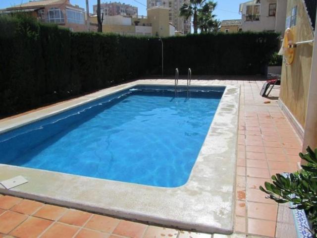 Apartamento en venta en Torrevieja, Playa de los locos photo 0