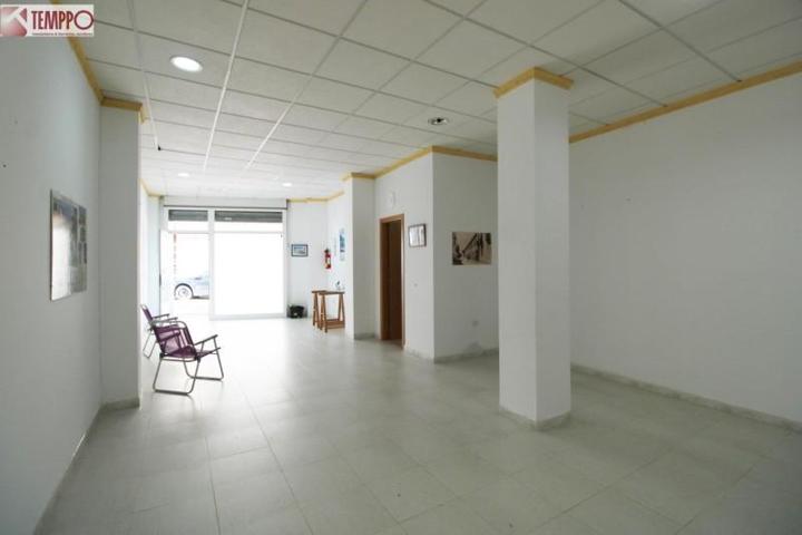 Local comercial en venta en El Vendrell, El tancat photo 0