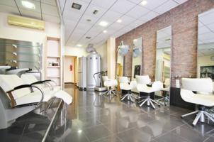 Local comercial en venta en Catarroja, Catarroja photo 0