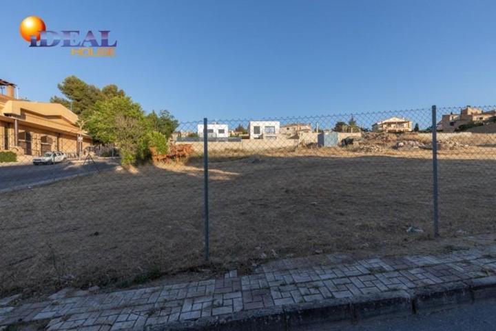 Terreno en venta en Monachil, Avenida de la libertad photo 0