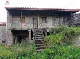Casa en venta en Nogueira de Ramuín, Nogueira de Ramuín photo 0