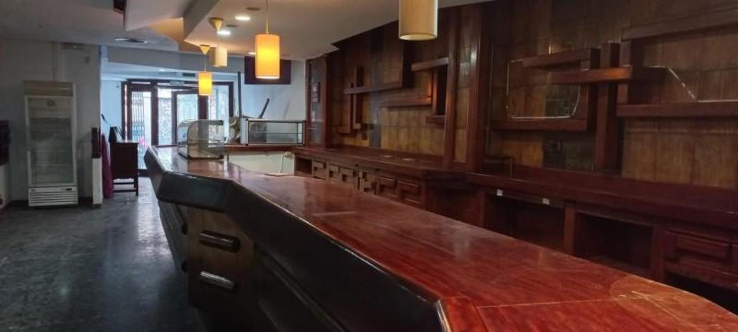 Local comercial en venta en Alaquàs, Alaquàs photo 0