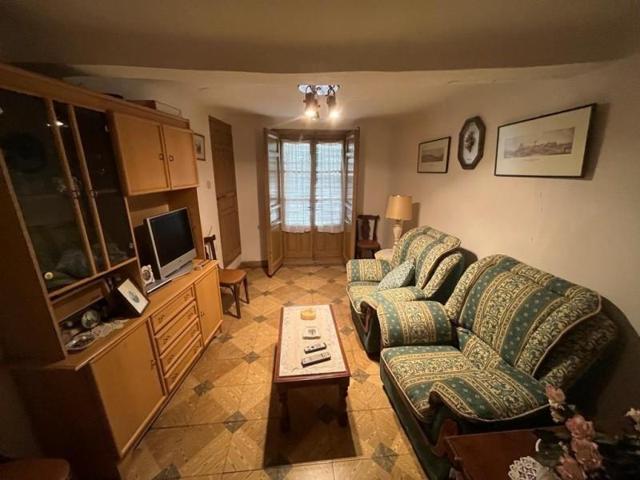 Casa en venta en Chiloeches, Centro photo 0