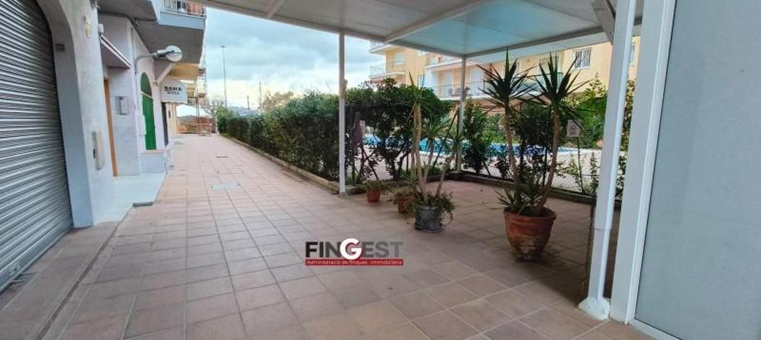 Local comercial en venta en Blanes, Los pinos photo 0