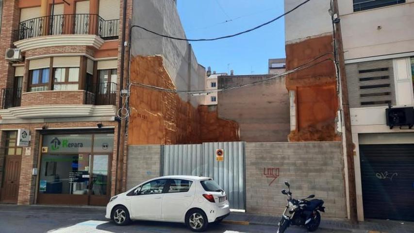 Terreno en venta en Almansa, Centro photo 0