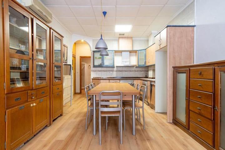 Local comercial en venta en Guardamar del Segura, Pueblo photo 0