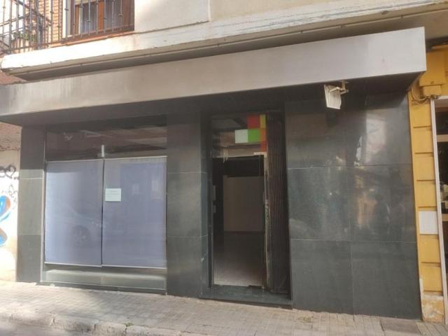 Local comercial en venta en Almansa, Centro photo 0