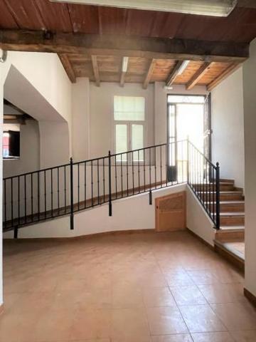 Local comercial en venta en Santiago-Pontones, Centro urbano photo 0