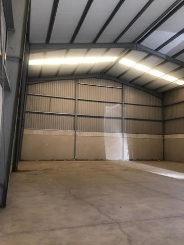 Nave industrial en venta en Ponferrada, Toral de los vados photo 0