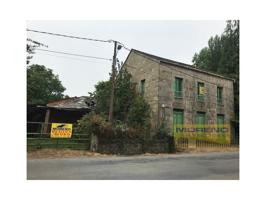 Casa con terreno en venta en Sarria photo 0