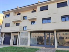 Local comercial en venta en Sahagún, Sahagun photo 0