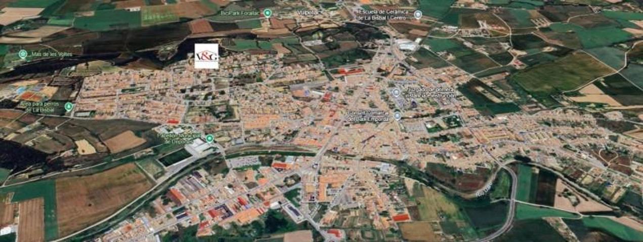 Terreno en venta en La Bisbal d'Empordà, Carrer Núria, 15, 17100 photo 0