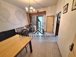 Apartamento en venta en Albacete, Feria photo 0