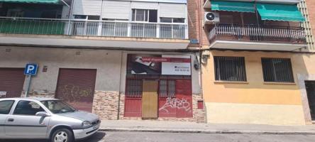Local comercial en venta en Madrid, Calle de Isabelita Usera, 28026 photo 0