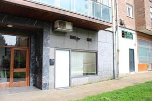 Local comercial en venta en Irun, Arbes photo 0