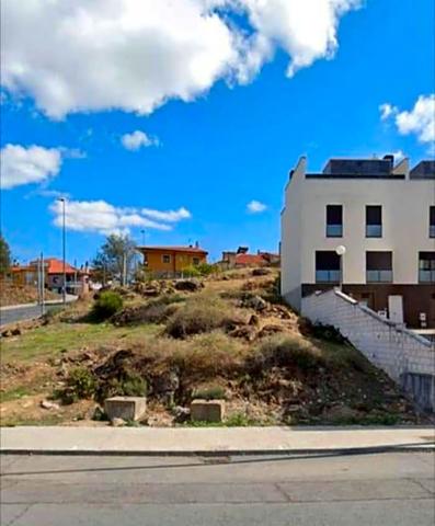 Terreno en venta en Plasencia, Calle José Antonio Gabriel y Galán, 10600 photo 0