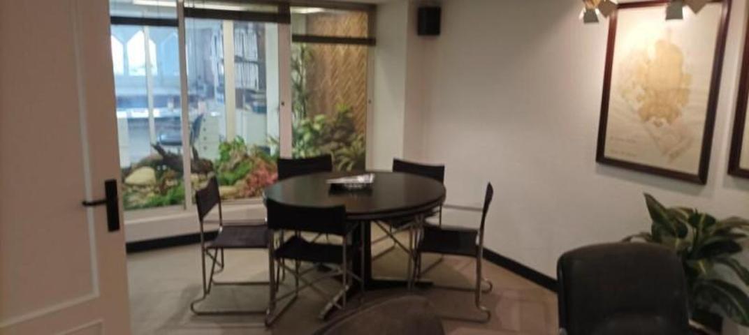 Oficina en venta en Santander photo 0