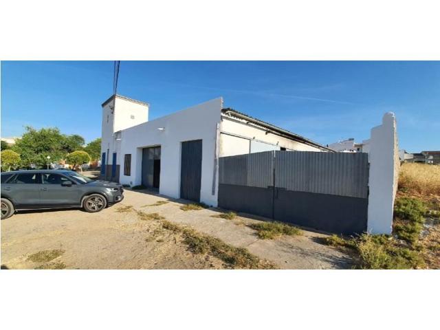 Nave industrial en venta en Pozoblanco photo 0