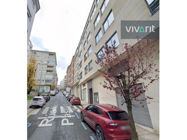 Local comercial en venta en Lugo photo 0