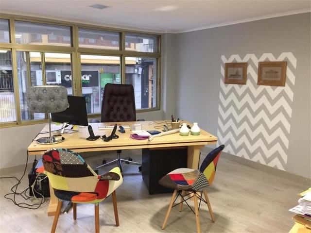 Local comercial en venta en Lugo photo 0