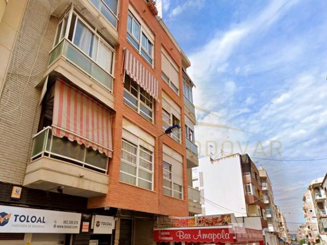 Piso en venta en Torrevieja photo 0