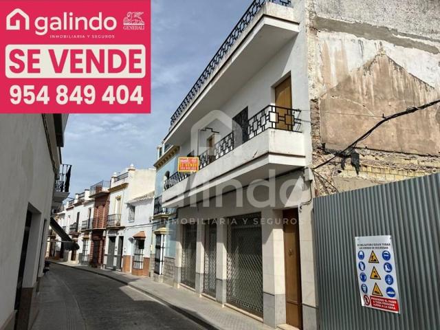 Piso en venta en Paradas photo 0