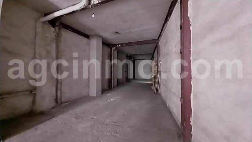 Local comercial en venta en Valladolid, Centro photo 0