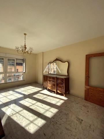 Piso en venta en Manzanares, Centro photo 0