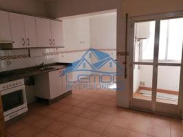 Piso en venta en Ponferrada, Avenida España, 24400 photo 0