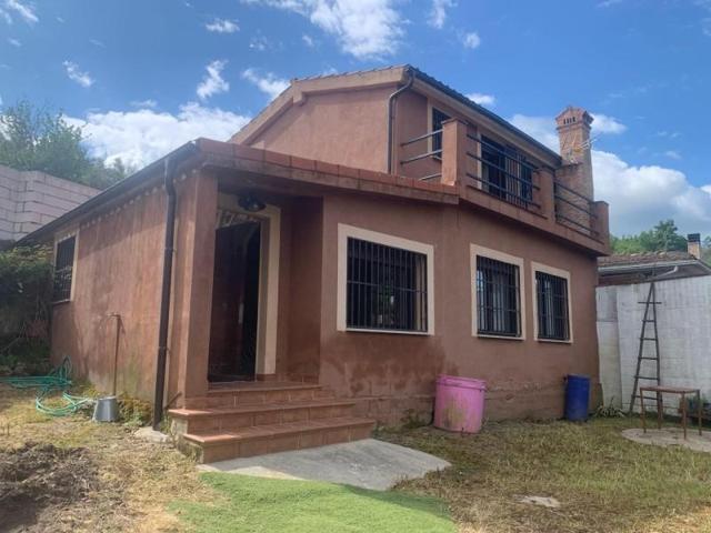 Casa con terreno en venta en Casas del Castañar, Extremadura photo 0