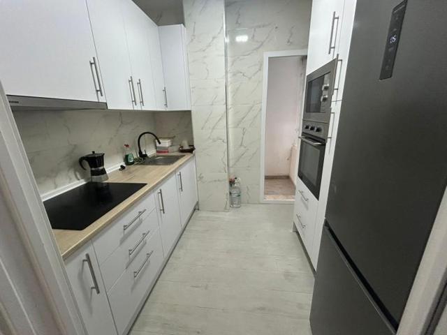 Piso en venta en Cabra, Plaza vieja photo 0