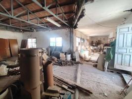 Local comercial en venta en Valdepeñas, Calle Virgen photo 0