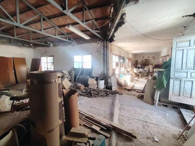 Local comercial en venta en Valdepeñas, Calle Virgen photo 0