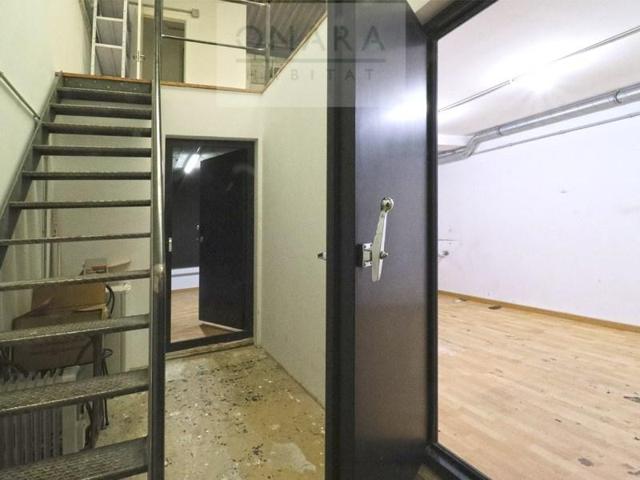 Local comercial en venta en Astigarraga photo 0