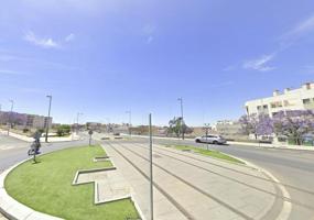 Casa en venta en Alcalá de Guadaira, La Paz - Montecarmelo photo 0