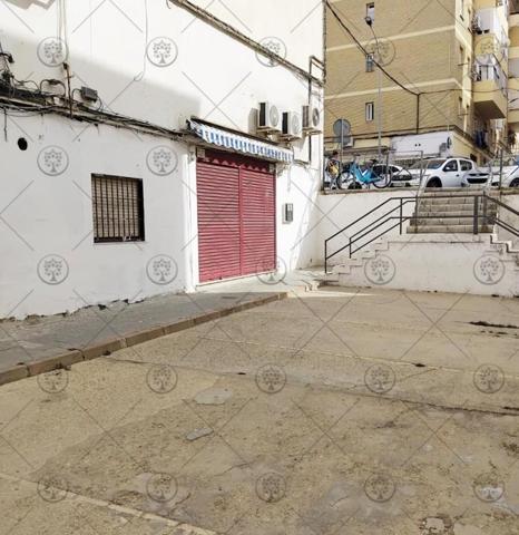 Local comercial en venta en Huelva, Calle Lima, 21005 photo 0