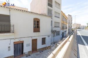 Adosada en venta en Polopos, Playa la mamola photo 0